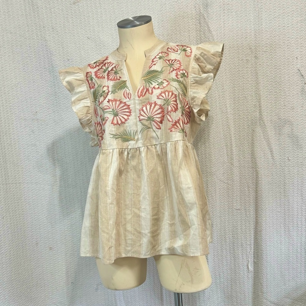 Entro M Embroidered Top